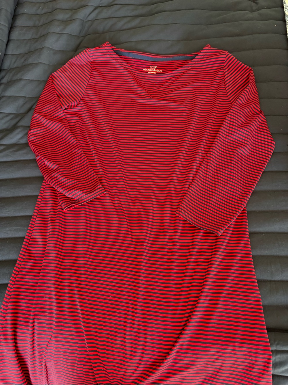 Vineyard Vines Red and Black Striped Long Sleeve Top. Light Weight Material